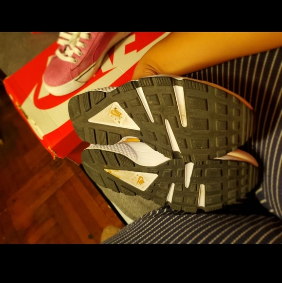 Nike Air Huarache - Picture 6 of 7